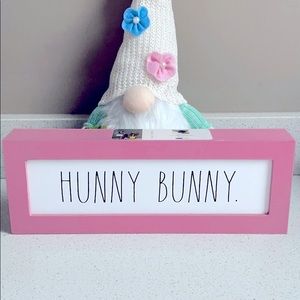 ⚡️FLASH SALE⚡️RAE DUNN PINK HUNNY BUNNY WOODEN SPRING SIGN